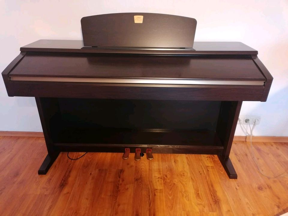 E- Piano, Yamaha clavinova CLP 120 in Großharthau-Seeligstadt