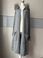 Traumhafter Oakwood Suite Strickmantel Cardigan 38 40 grau Nordrhein-Westfalen - Mülheim (Ruhr) Vorschau