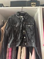 Jeansjacke mit Nieten Baden-Württemberg - Reutlingen Vorschau