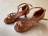 Tanzschuhe ungetragen Gr. 40 Bayern - Dinkelscherben Vorschau