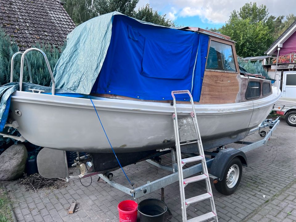 Motorboot Kajütboot in Werder (Havel)