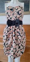 Sommerkleid/Sommer/Kleid /Elegant/kurz Gr. 34 Damen/Mädels Düsseldorf - Stadtmitte Vorschau