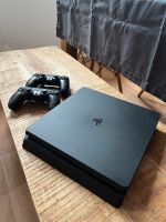 PS4 Slim 1Tb mit zwei Kontrollern Niedersachsen - Goslar Vorschau