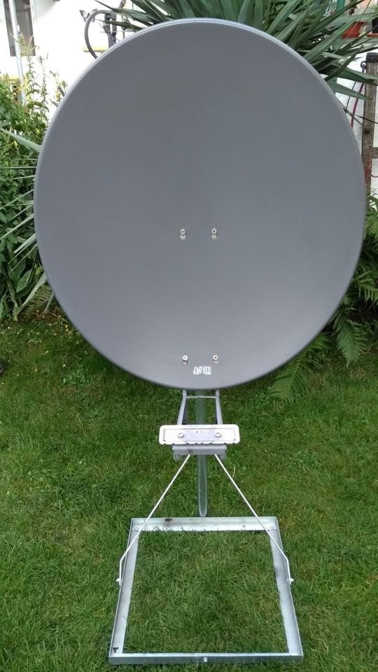 Kathrein CAS 75 SatAn Sat Offset-Parabolantenne 75cm Satellit in Frankfurt am Main