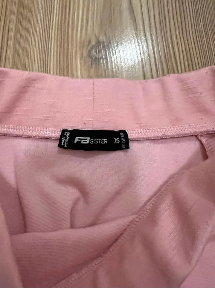 Top Kleidung Packet Damen Größe S / Oliver,H&M, Mango, edc.... in Coerde