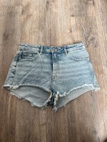 Jeansshorts Shorts kurze Jeans H&M 42 Nordrhein-Westfalen - Extertal Vorschau