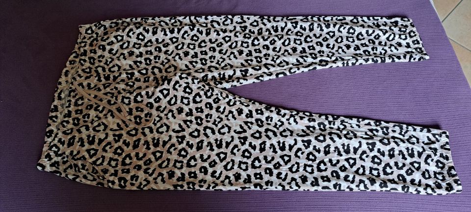 Lascana Pyjama Schlafhose in rosa, schwarz, 44/46 in Frankfurt am Main -  Frankfurter Berg | eBay Kleinanzeigen ist jetzt Kleinanzeigen