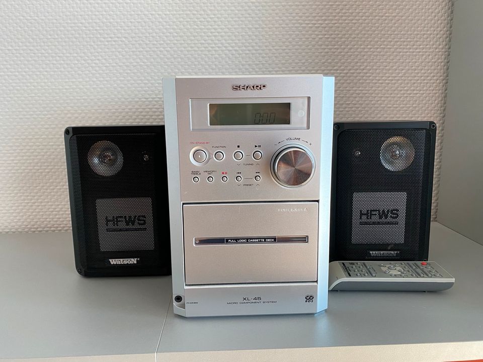 Stereoanlage inkl. Watson HFWS Lautsprecherboxen + Fernbedienung in Hattersheim am Main
