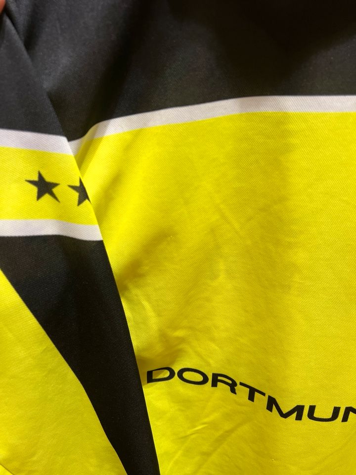 BVB Trikot Borussia Dortmund Original in Frankfurt am Main