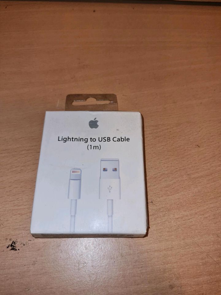 Apple Lightning to USB Cable 1 M Original Neu Unbenutzt in Berlin