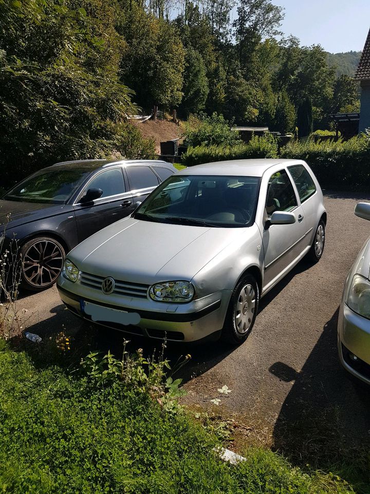 Golf 4 16v in Hann. Münden