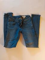 H&M Röhrenjeans in Größe 27x32 Schleswig-Holstein - Glückstadt Vorschau