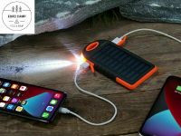 NEU Solar Powerbank mit Taschenlampe 2x USB für Camping Zelten Nordrhein-Westfalen - Ennepetal Vorschau