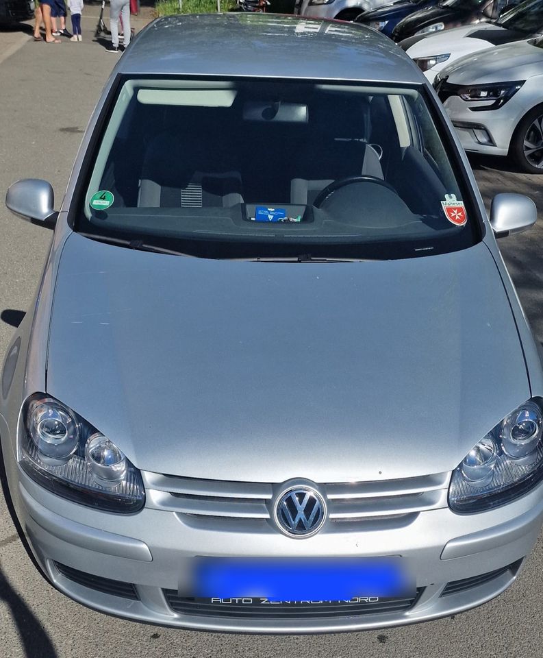 VW GOLF 5 1,9 TDI TÜV neu in Chemnitz