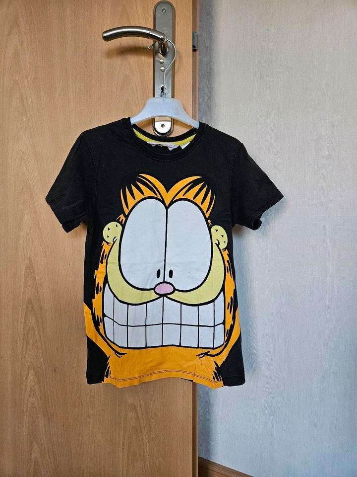 Garfield T-Shirt, schwarz, Gr. 122/128 in Peiting