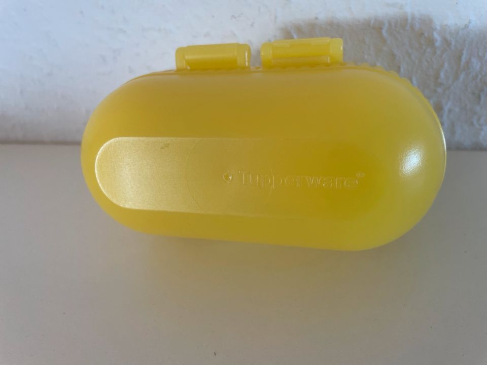 Neu Tupperware Eierdose Eier Box gelb in Stuttgart - Feuerbach | eBay  Kleinanzeigen ist jetzt Kleinanzeigen