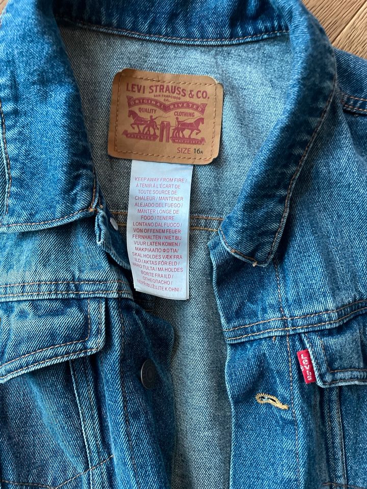 LEVI“S Jeansjacke 164 blau NEU ungetragen in Essen