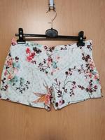Blumige Shorts Niedersachsen - Wagenhoff Vorschau