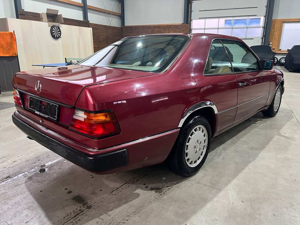 MERCEDES-BENZ 300 CE 24V W124 COUPE | AUTOMATIK | SCHECKHEFT in Aitrach