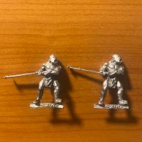 2x Berserker Uruk Hai Saruman HdR Zinn Figuren Tabletop West - Unterliederbach Vorschau