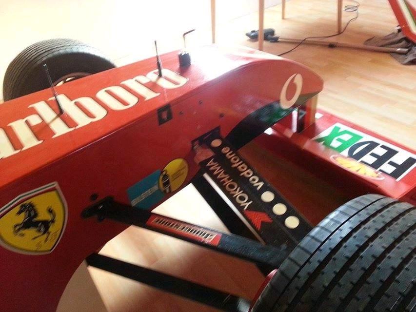 Fahrsimulator Ferrari mit Fanatec Pedale und Lenkrad in Weilmünster