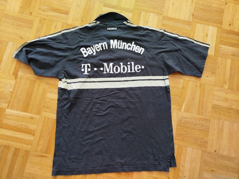 Vintage Adidas  FC Bayern München Poloshirt Gr.52 T-Mobile in Bad Dürrheim