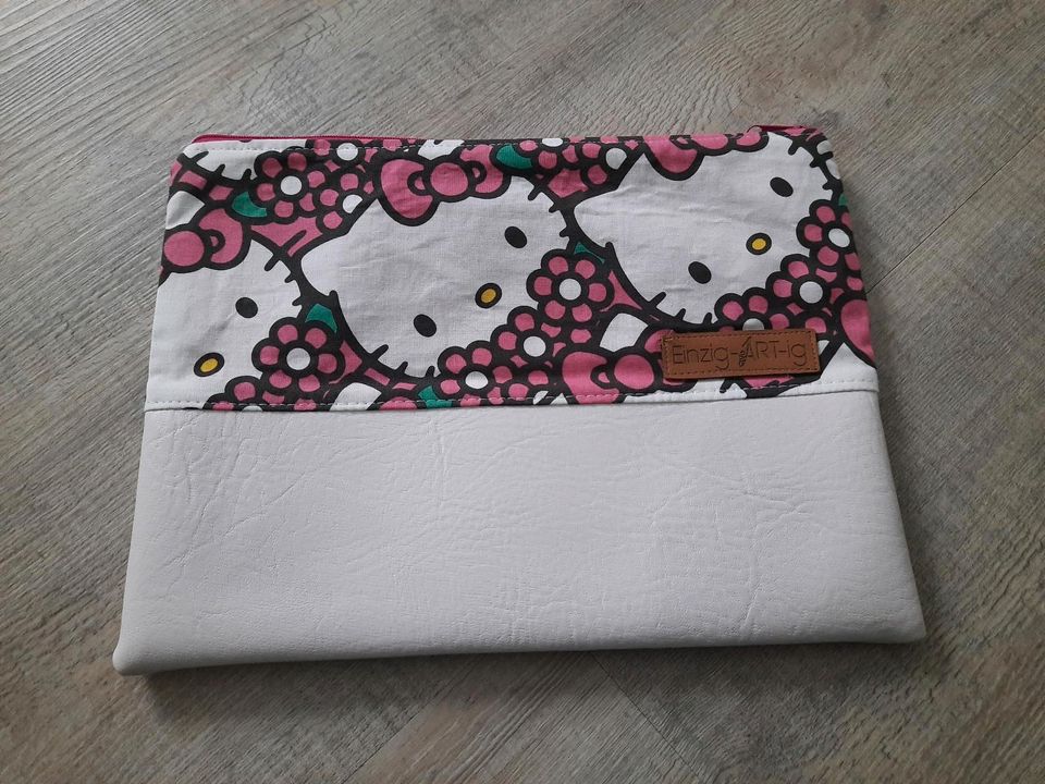 Hello Kitty Tasche Beutel mit Reißverschluss in Ursensollen