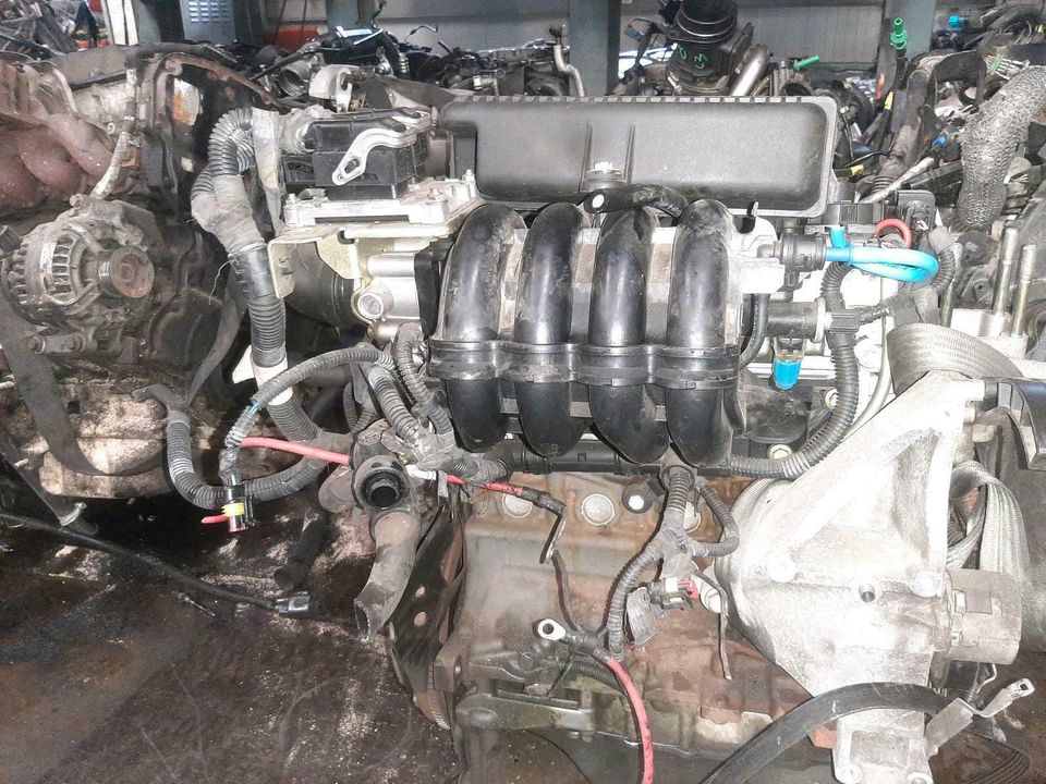 Motor Fiat punto   1,2 liter km:146102 gelaufen in Bremen