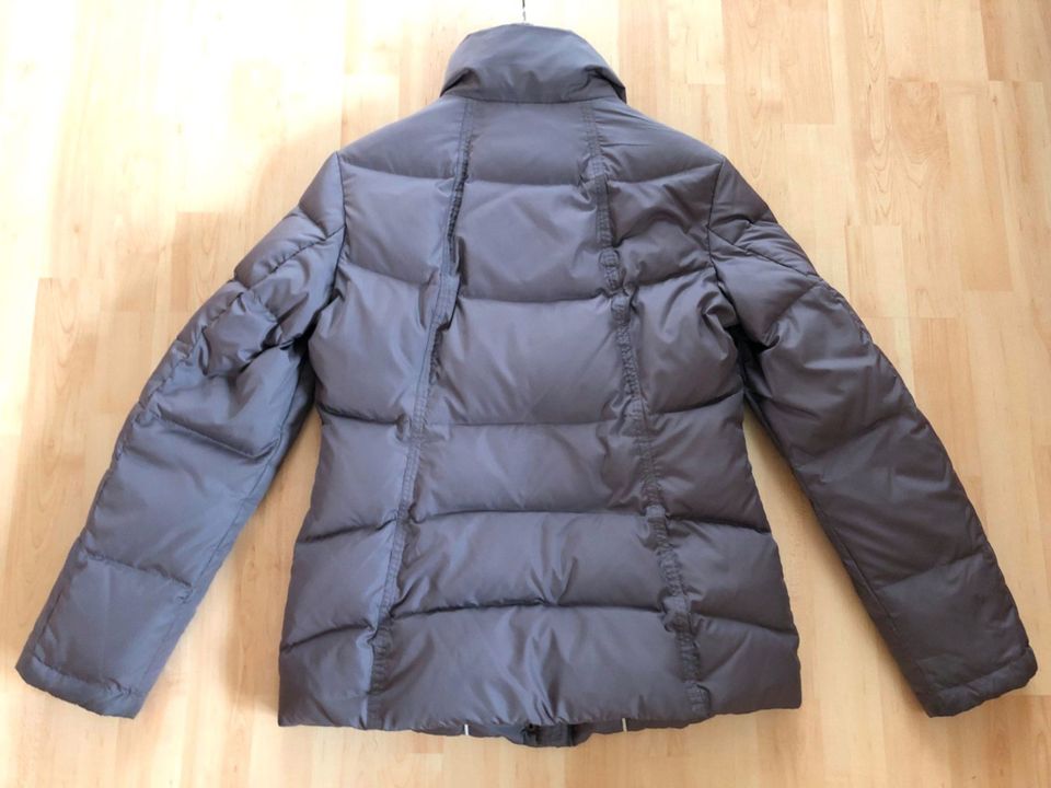 Winterjacke Daunenjacke grau Gr. 38 Esprit in Bielefeld