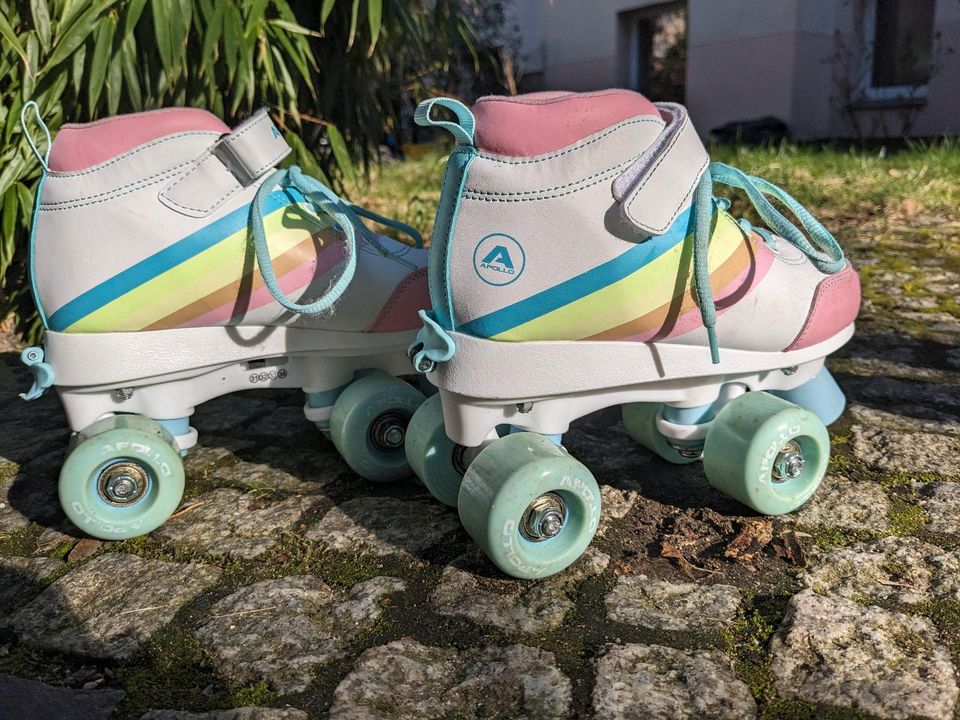 Apollo Kinder Rollschuhe Disco-Roller 31-34 in Berlin