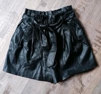 Zara Winter Shorts fake Leder schwarz Gr. S 36 Sachsen - Weißwasser Vorschau