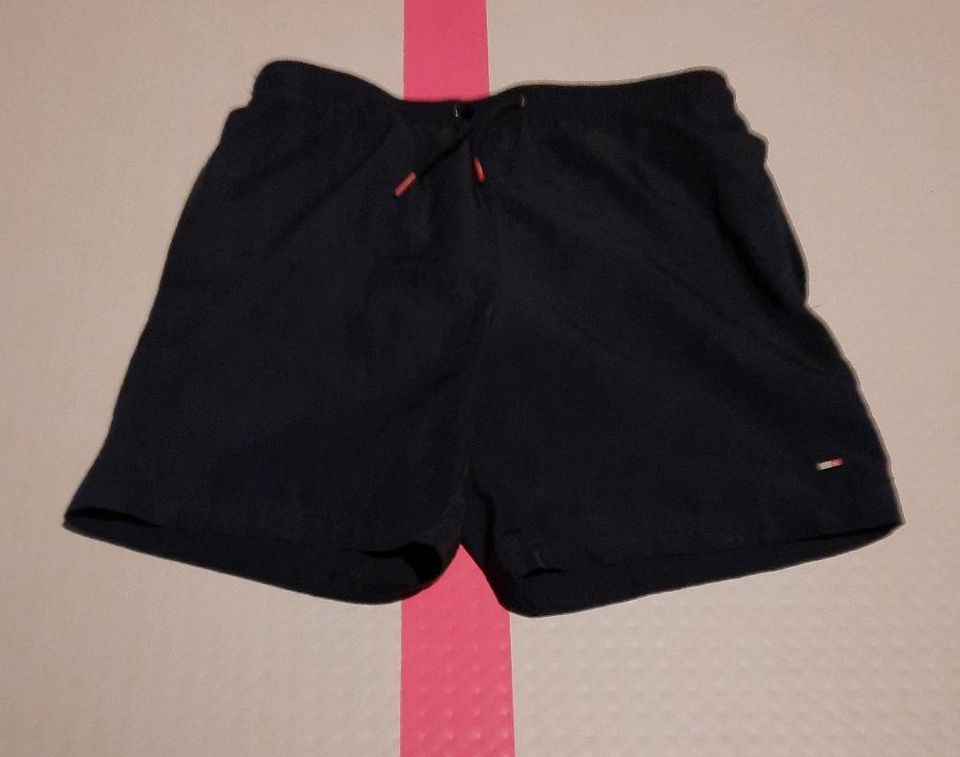 ❤ Tommy Hilfiger Badehose dunkelblau 158 (12-14) ❤ in Schwarmstedt