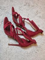 Zara Sandalette Gr. 38 Bordeaux-rot Riemchen High Heels weinrot Nordrhein-Westfalen - Neuss Vorschau