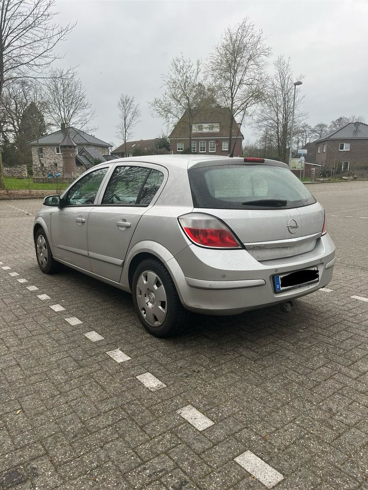 Opel Astra 1.4 TÜV Neu in Bad Zwischenahn
