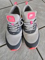 Damen Nike gr 38,5 Niedersachsen - Himmelpforten Vorschau