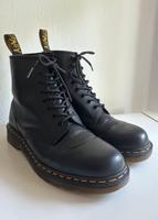 Dr. Martens 1460 Glattleder Schnürstiefel Unisex TOP Gr. 42 Bayern - Penzberg Vorschau