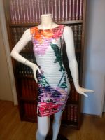 Enges Kleid, Amisu, Blumen, Gr.36, S, Sommerkleid, Minikleid Nordrhein-Westfalen - Oberhausen Vorschau