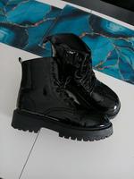 Coole Boots Größe 42 Brandenburg - Velten Vorschau