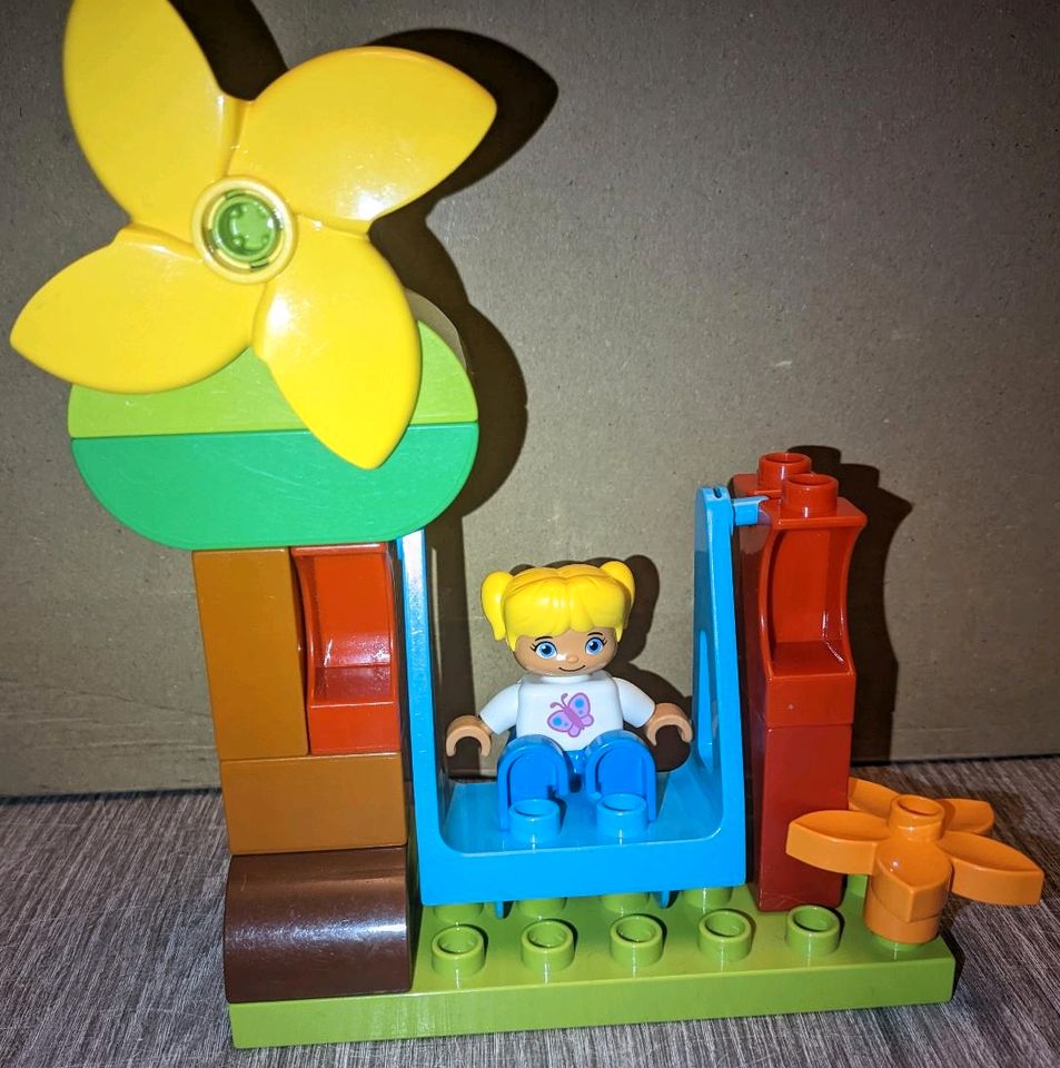 LEGO Duplo 10864 Steinebox mit großen Spielplatz in Herne