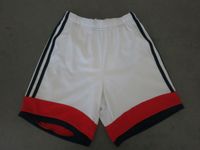 Shorts von Adidas in Gr. 152 top erhalten Bayern - Donauwörth Vorschau