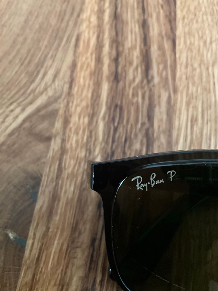 Ray-Ban Sonnenbrille polarisiert ungetragenUVP 225€ NEU in Hofheim am Taunus