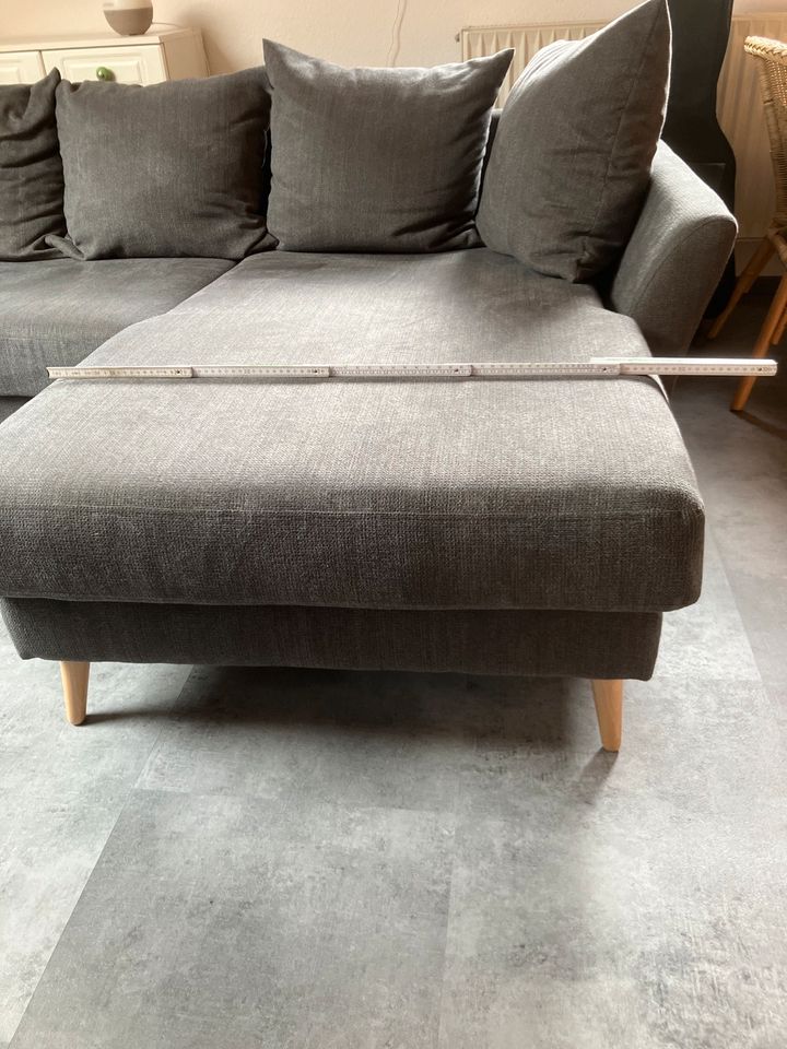 Sofa in Grau in Sulz