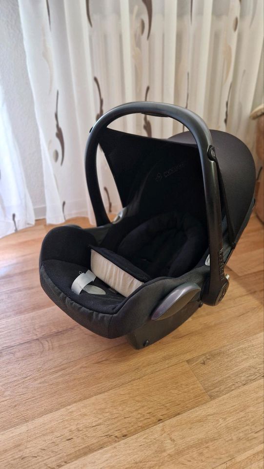 Babyschale von Maxi-Cosi Autositz Autosessel in Berlin