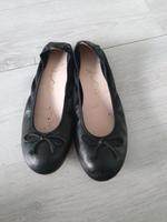 Unisa Ballerina 39 schwarz Leder Düsseldorf - Vennhausen Vorschau