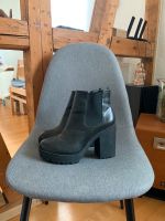H&M schwarz Boots Stiefel high heels gr. 40 Baden-Württemberg - Heilbronn Vorschau