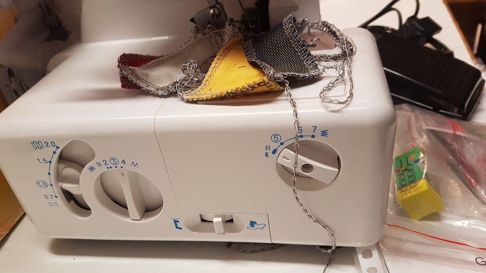 Overlock Gritzner 788 Nähmaschine 3/4 Faden, Differentialtransp in Seevetal