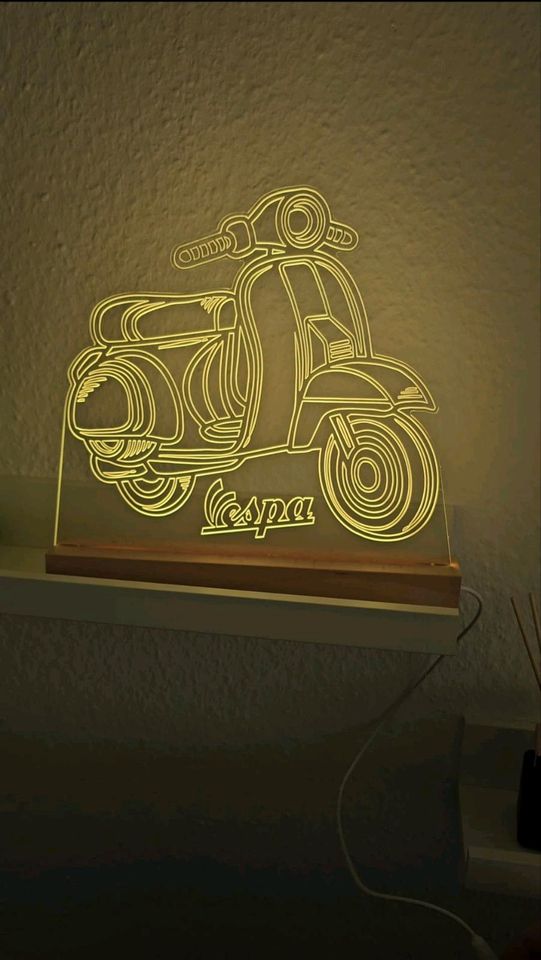 Plexiglasschild Vespa LED Gravur in Viersen