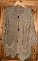 Strickjacke 44/46 ( leider keine Größe vorhanden) mit Kapuze Thüringen - Schmoelln Vorschau