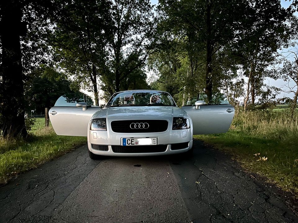 Audi TT Cabrio 1.8 T Baseball Leder in Bergen