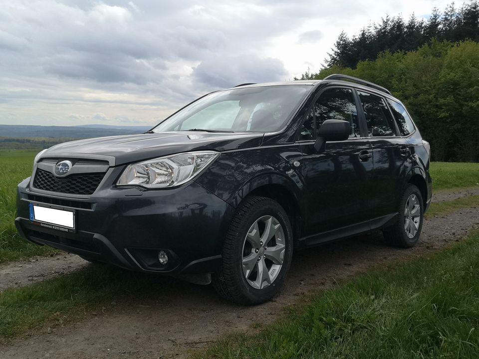 Subaru Forester 2.0 D 4WD AHK in Landkern